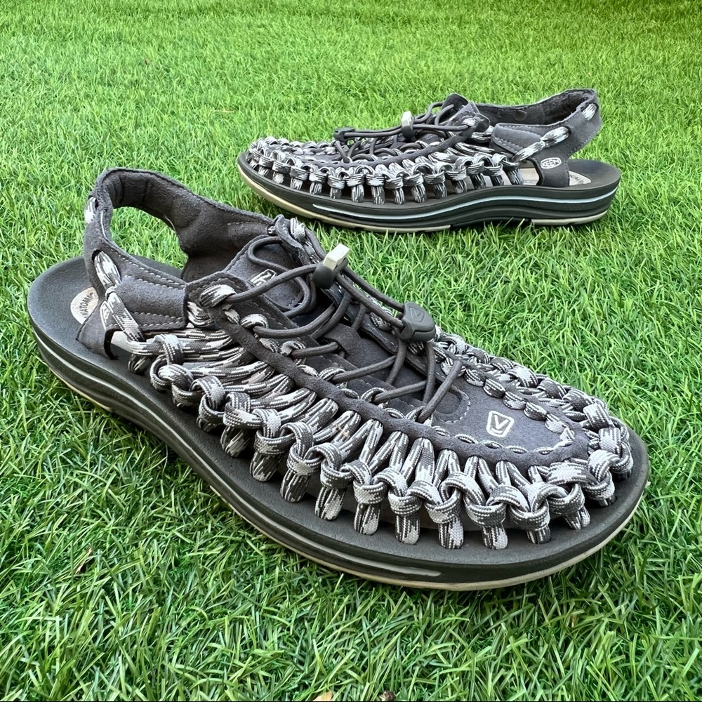 KEEN UNEEK Steel Gray Cord Rope Sandals Men's SIZE 8.5